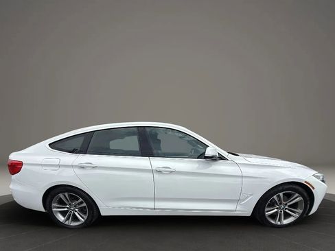 Used 2018 BMW 330i Gran Turismo xDrive AWD/4WD image 4