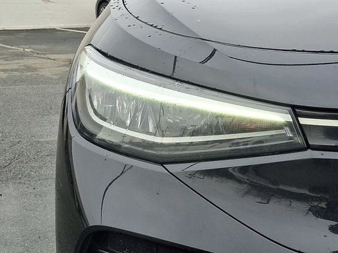 Used 2023 Volkswagen ID.4 Pro image 9
