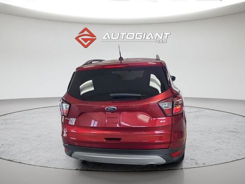 Used 2018 Ford Escape SE AWD/4WD image 3