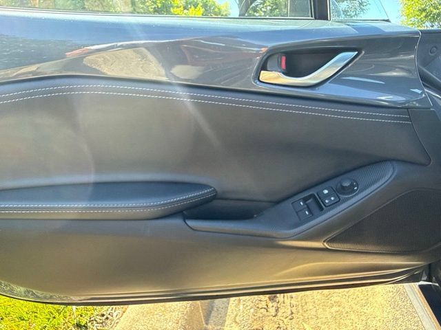 Used 2020 MAZDA MX-5 Miata RF Grand Touring RWD image 38