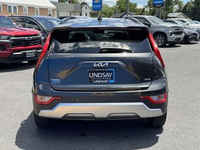 Used 2023 Kia Niro EX