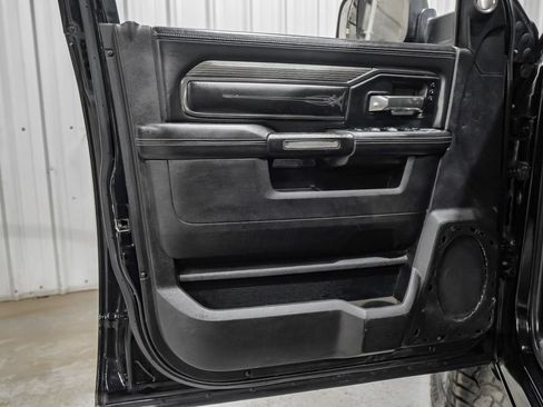 Used 2021 RAM 2500 Limited AWD/4WD image 42