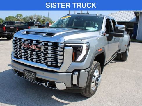 Used 2024 GMC Sierra 3500 Denali w/ Denali Reserve Package image 3
