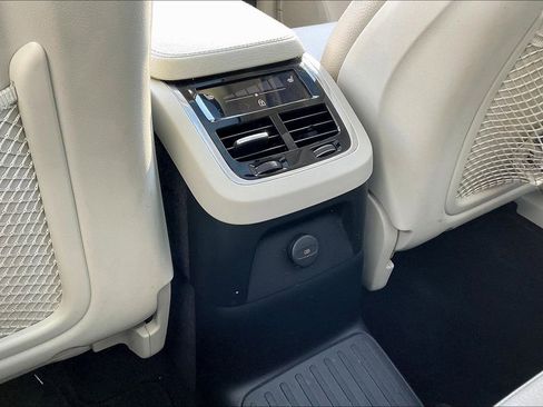 Used 2022 Volvo XC90 T8 Inscription Expression image 25