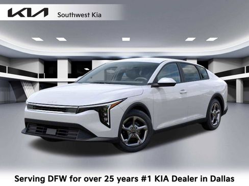 New 2026 Kia K4 LXS image 1