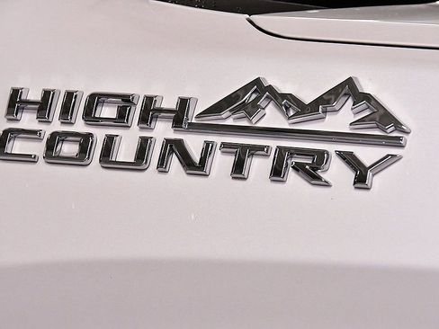 Used 2023 Chevrolet Silverado 1500 High Country w/ High Country Premium Package image 11
