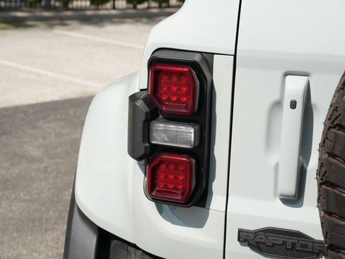 Used 2023 Ford Bronco Raptor AWD/4WD image 16