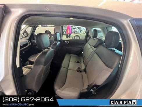 Used 2017 FIAT 500L Lounge image 10