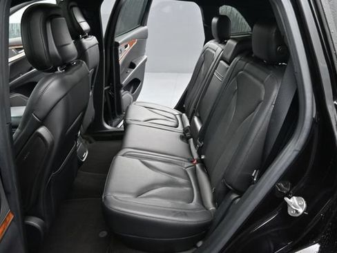 Used 2020 Lincoln Nautilus Reserve AWD/4WD image 14