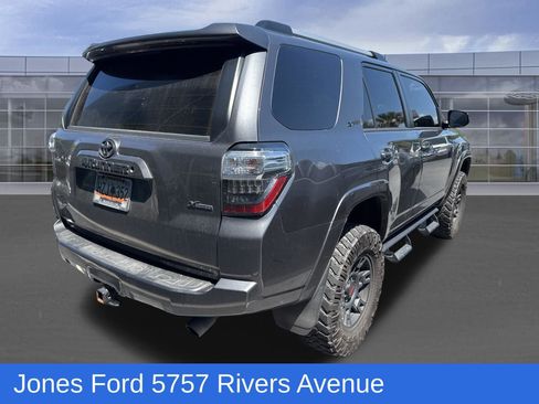 Used 2020 Toyota 4Runner SR5 image 3