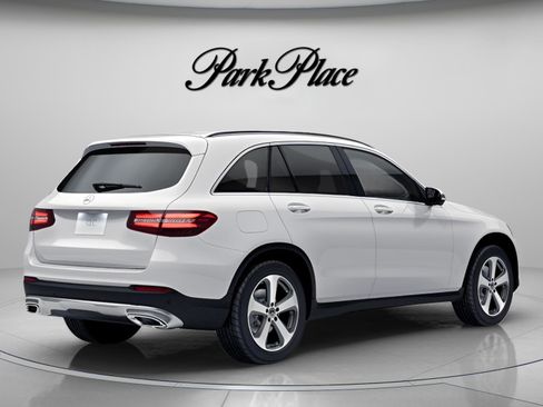 Used 2018 Mercedes-Benz GLC 300 4MATIC image 20