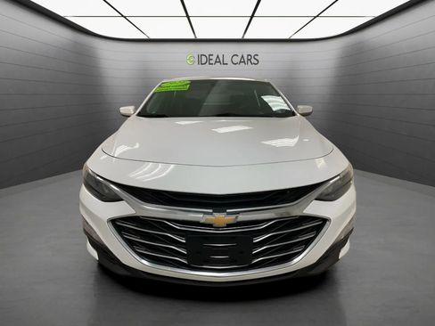 Used 2021 Chevrolet Malibu LT FWD image 2