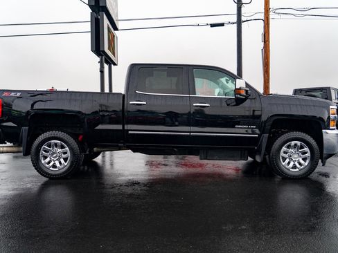 Used 2016 Chevrolet Silverado 2500 LTZ w/ Duramax Plus Package image 8