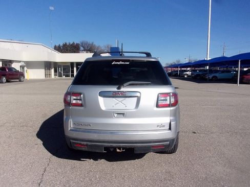 Used 2016 GMC Acadia SLE image 6