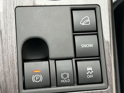 Used 2023 Toyota Highlander Platinum image 35