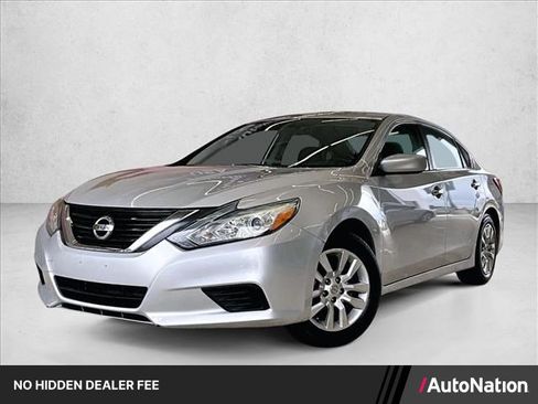 Used 2017 Nissan Altima 2.5 S w/ Power Driver Seat Package FWD image 1