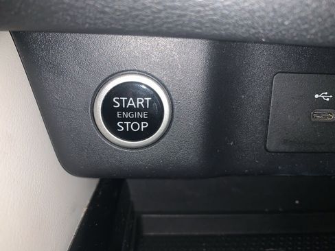 Used 2023 Nissan Rogue SL w/ SL Premium Package image 23