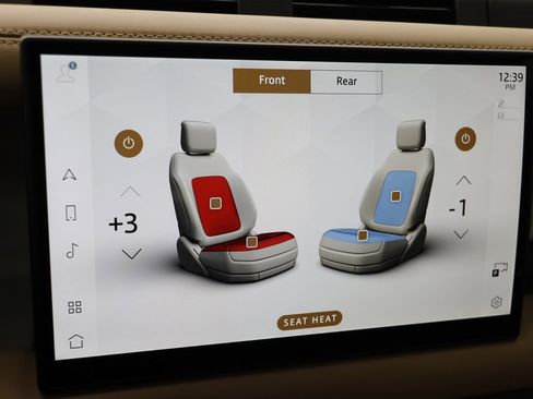 Used 2025 Land Rover Defender 130 S image 9