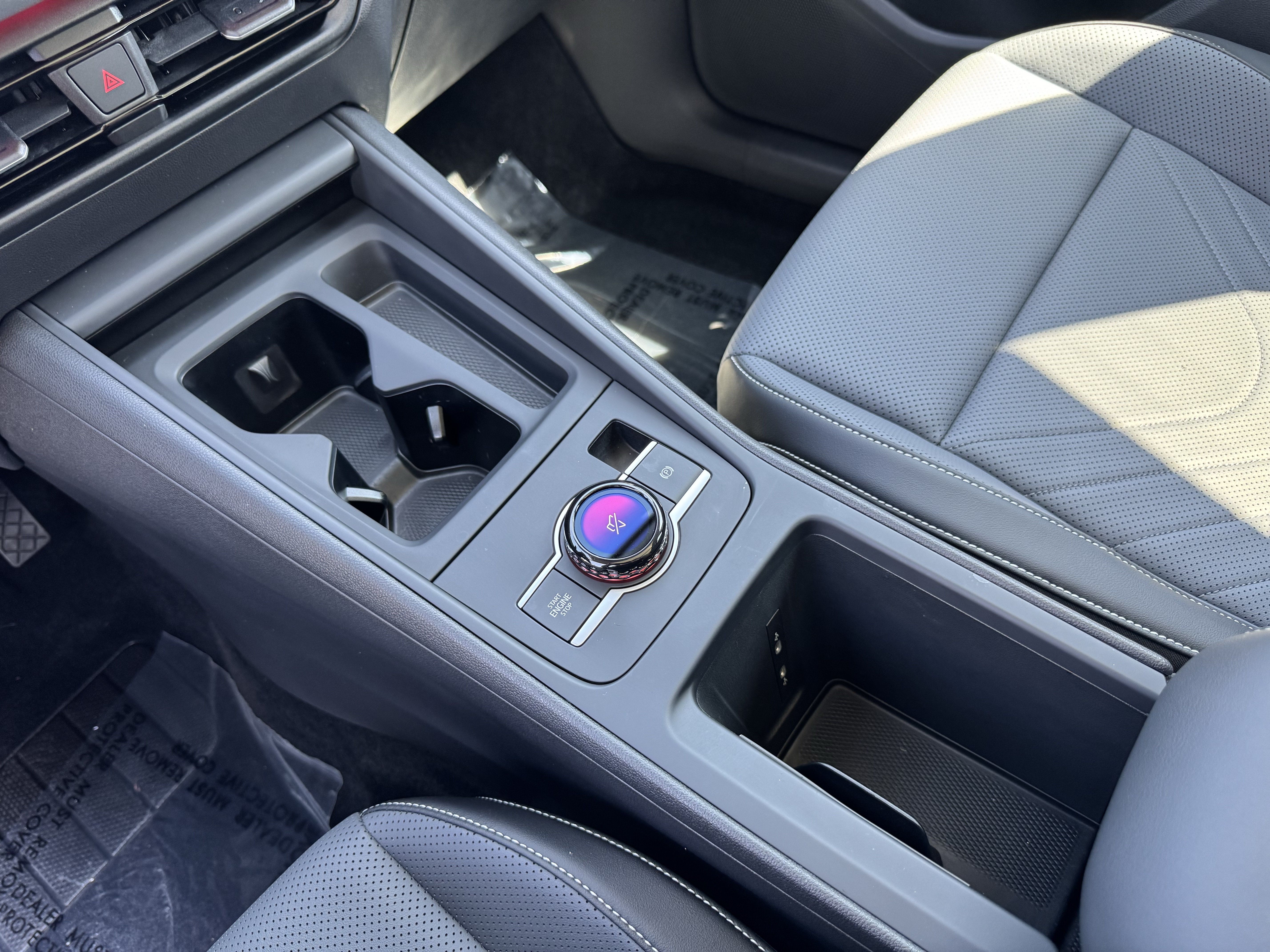Certified 2025 Volkswagen Tiguan SE AWD/4WD image 24