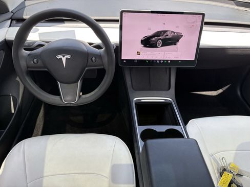 Used 2022 Tesla Model 3 Long Range AWD/4WD image 3