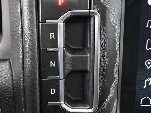 Used 2024 GMC Yukon Denali AWD/4WD image 16