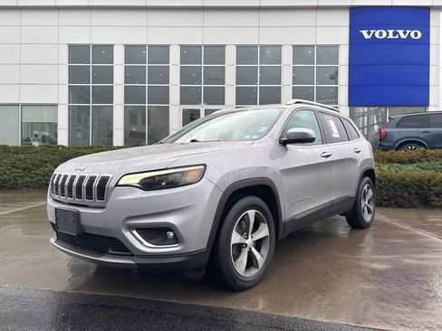 Used 2019 Jeep Cherokee Limited image 41