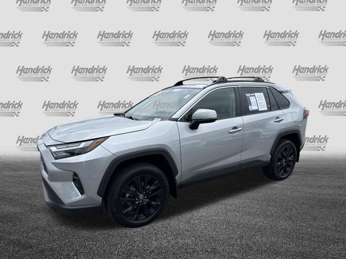 Used 2024 Toyota RAV4 XLE Premium FWD image 5