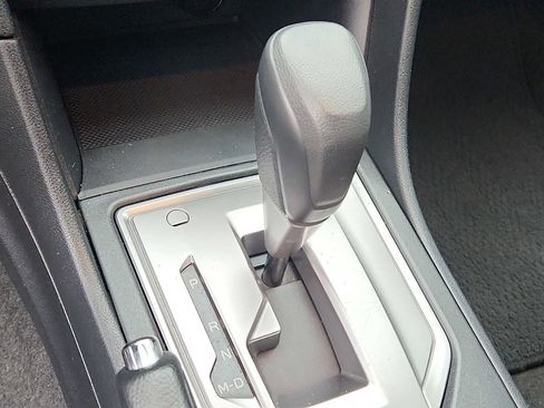 Used 2019 Subaru Impreza 2.0i Premium image 15