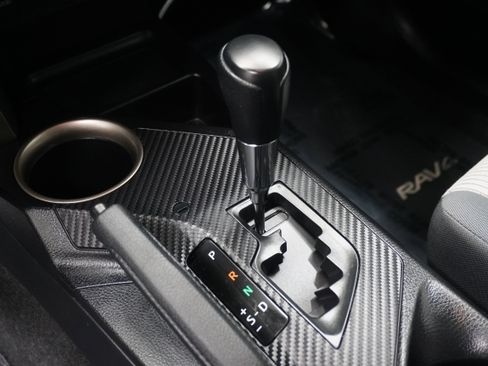 Used 2015 Toyota RAV4 LE image 20