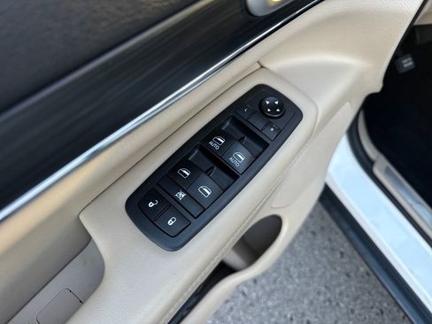 Used 2019 Jeep Grand Cherokee Limited w/ Luxury Group II image 11