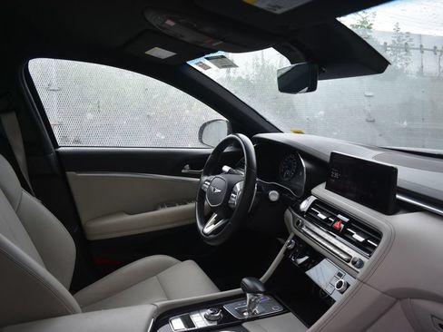Used 2025 Genesis G70 2.5T AWD/4WD image 20