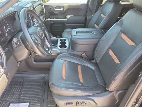Used 2020 GMC Sierra 1500 AT4 w/ AT4 Premium Package AWD/4WD image 3