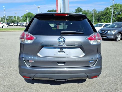 Used 2015 Nissan Rogue SV FWD image 16