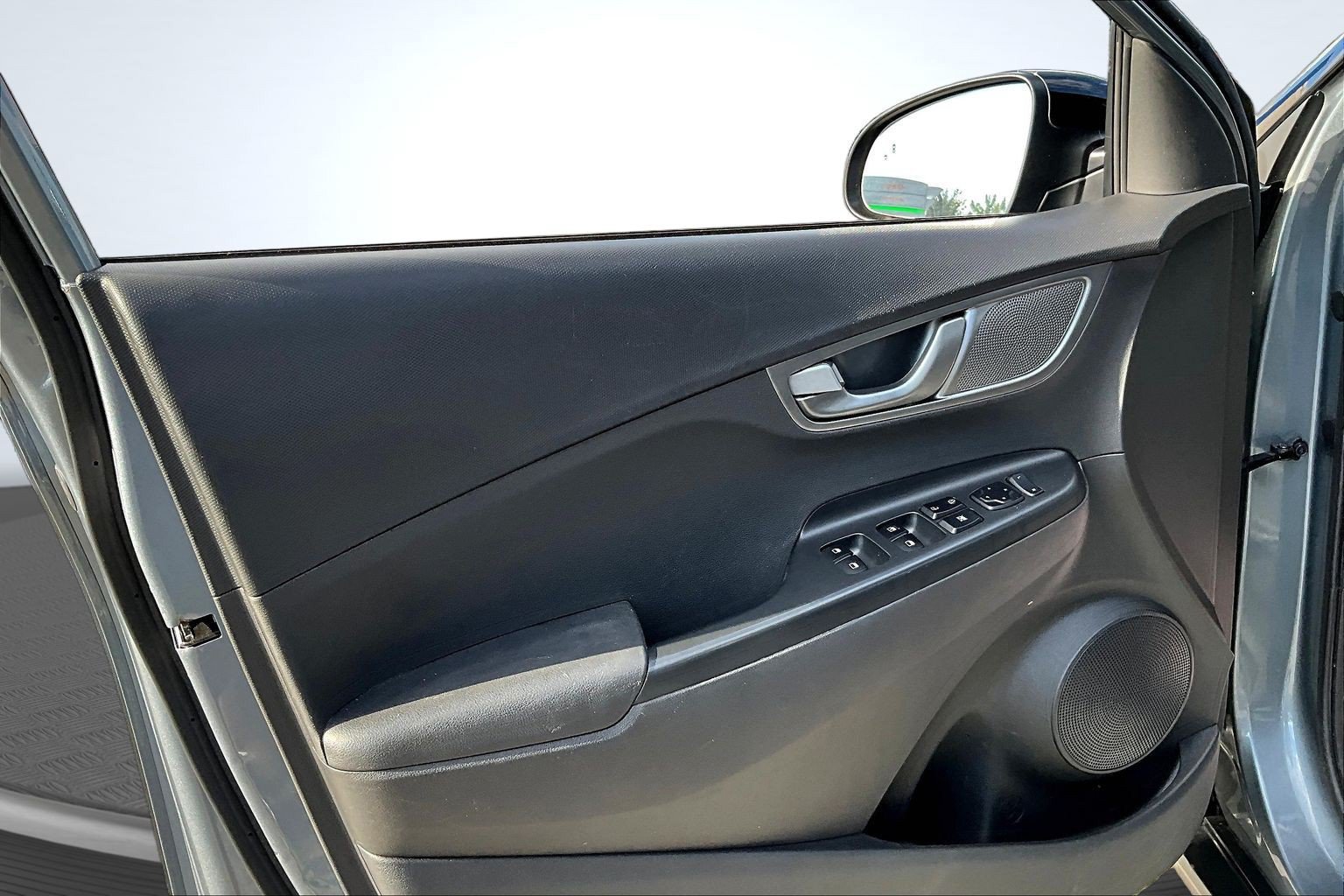 Used 2021 Hyundai Kona SEL FWD image 17