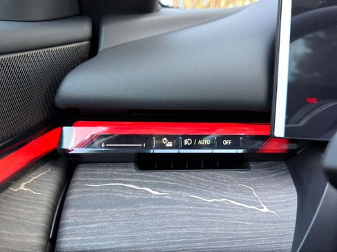 New 2026 BMW 530i w/ M Sport Package RWD image 24