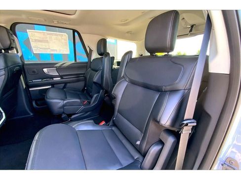 New 2026 Ford Expedition Platinum AWD/4WD image 11