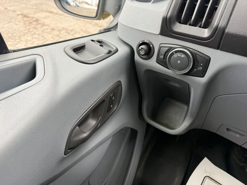 Used 2019 Ford Transit 250 148 High Roof Extended image 15