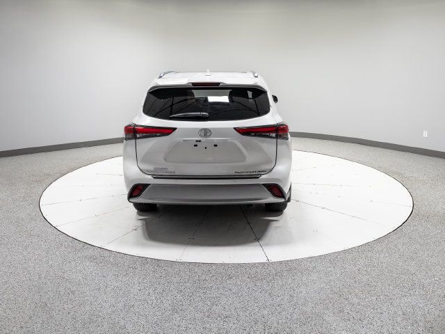 Used 2021 Toyota Highlander Platinum AWD/4WD image 34