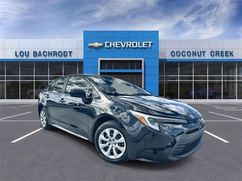 Used 2026 Toyota Corolla LE image 1