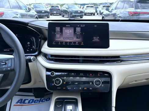 Used 2025 INFINITI QX60 Luxe AWD/4WD image 13