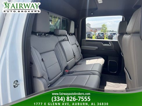 Used 2024 GMC Sierra 2500 SLT w/ SLT Premium Package AWD/4WD image 13
