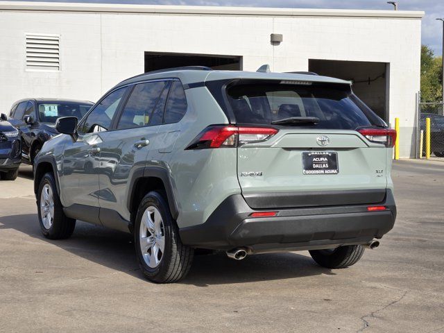 Used 2021 Toyota RAV4 XLE w/ Convenience Package AWD/4WD image 8