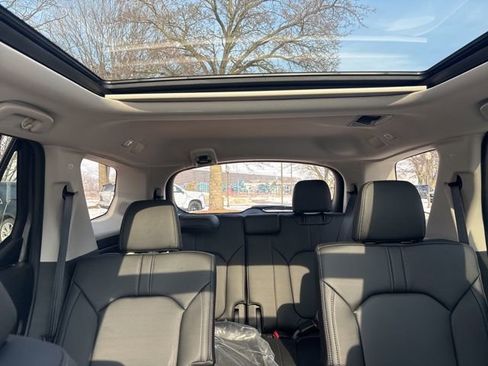 New 2026 Honda Pilot Touring image 17