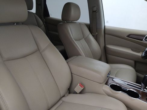 Used 2017 Nissan Pathfinder Platinum FWD image 21