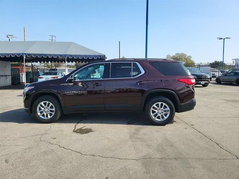 Used 2021 Chevrolet Traverse LT FWD image 32