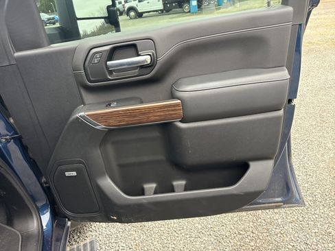 Used 2023 Chevrolet Silverado 2500 High Country w/ Z71 Off-Road Package image 13