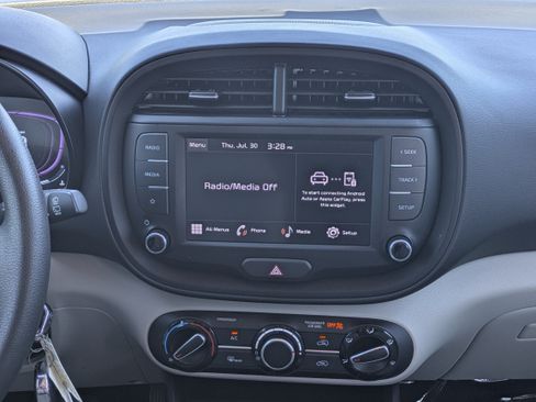 Certified 2025 Kia Soul LX FWD image 18