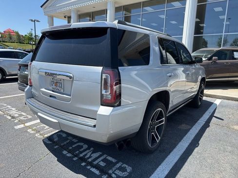 Used 2019 GMC Yukon Denali AWD/4WD image 3