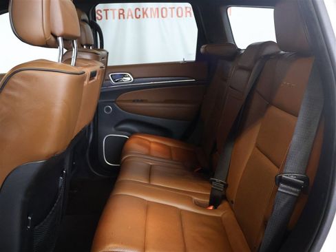 Used 2019 Jeep Grand Cherokee Summit image 12