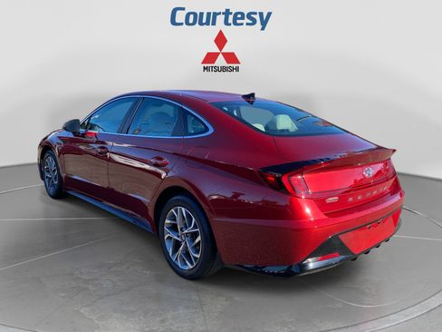 Used 2023 Hyundai Sonata SEL FWD image 3